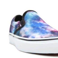 Vans - Unisex Classic Slip On Shoes (33TBG4F) -TrekWear Sales Shop Vans Unisex Classic Slip On 33TBG4F 07